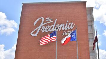 Fachada da propriedade