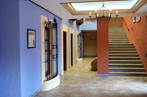 Staircase - Hotel Santa Helena Plaza (Oaxaca)