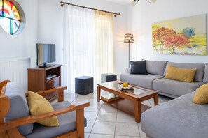 Älytelevisio, takka, DVD-soitin