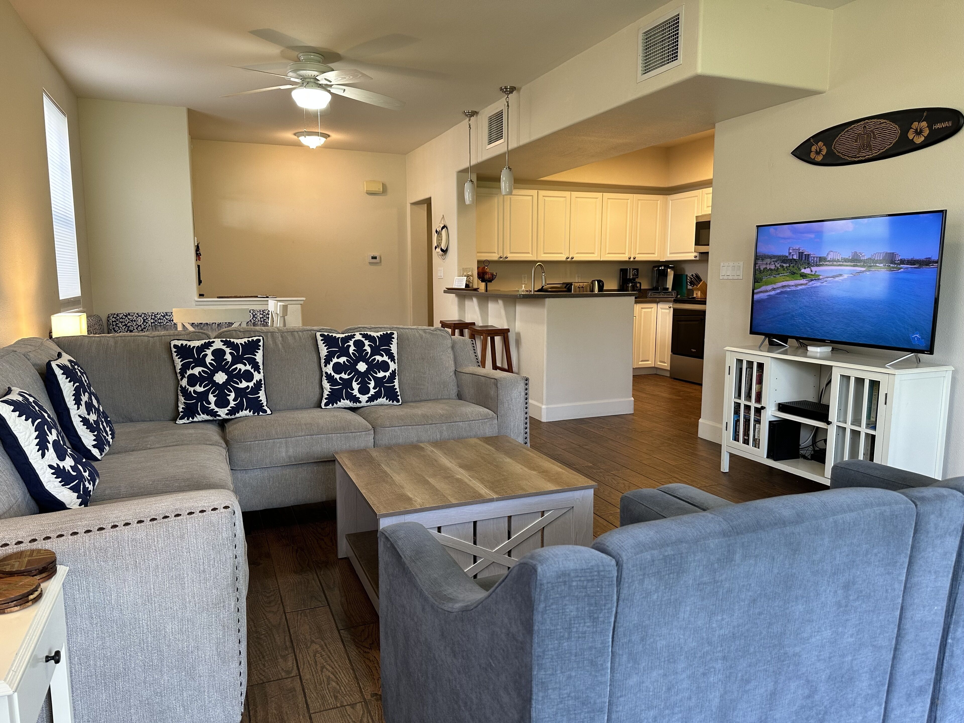 Smart TV, books, streaming services, video library