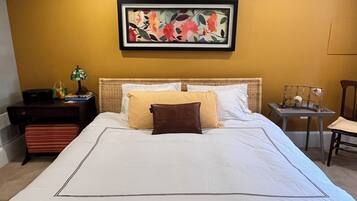 Desk, iron/ironing board, free WiFi, bed sheets