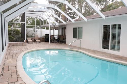 Home away from Home? Paradise in the Sun? Why not call it both! HEATED Pool !