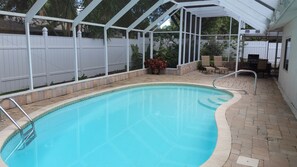 Piscine extérieure, piscine chauffée