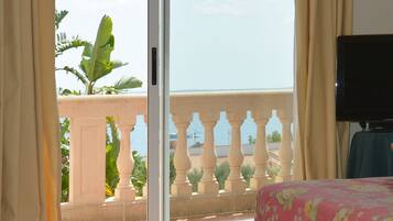 5 slaapkamers, een strijkplank/strijkijzer, wifi, beddengoed