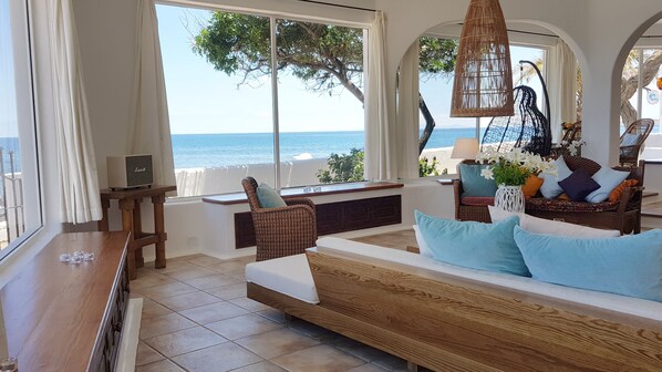 Interior - Exclusivity-1st Sea Line (Playa Honda)