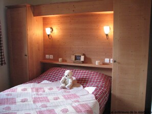 1 chambre, Wi-Fi gratuit, draps fournis
