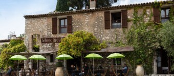 Relaxing apartment near beach & restaurants in quiet owner-occupied development