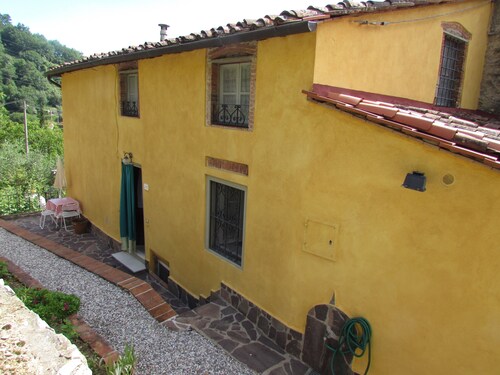 Bauernhaus in den Hügeln von Lucca