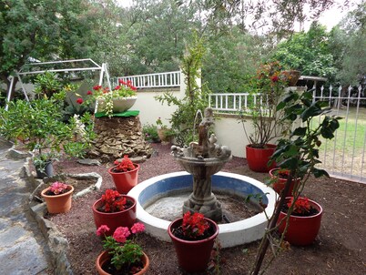 I villa with private pool, large garden, porch, terrace and playground.