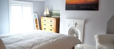 1 bedroom, iron/ironing board, WiFi (free), bed sheets
