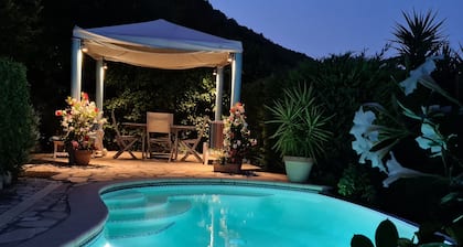 Beautiful villa, private pool, panoramic views, peaceful, central to all.