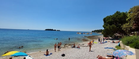 In Strandnähe, Liegestühle