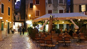 Imagen sin descripción, 3 de 45, botón