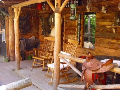 Apartment in the romantic garden<br>Note days of action !!! 