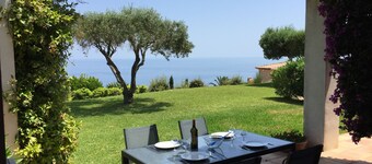 Large apartment with outstanding sea view