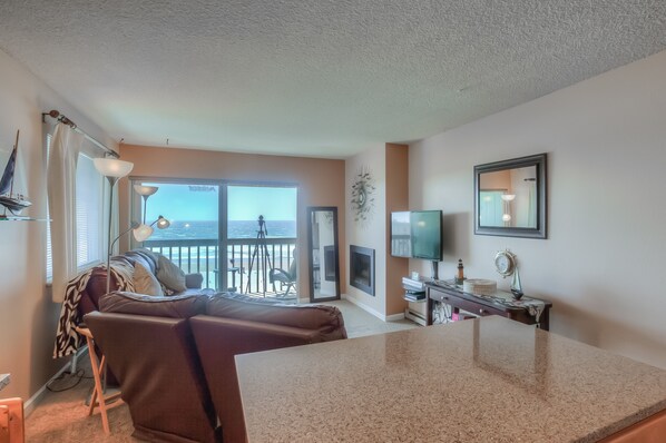 TV, fireplace, DVD player, ping pong