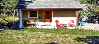 Historic, Romantic, Secluded 1910 Cabin; updated with modern amenities 