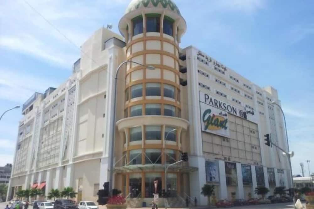 Flora Place Hotel