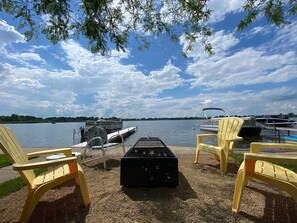 Property grounds - 5 bedroom Lakefront Home For Relaxing and Entertaining with pontoon. (Jackson)