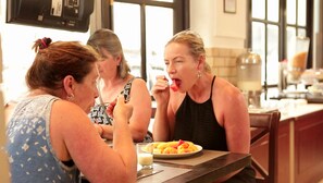 Cafe - Sweet Home Lodge (New Delhi)