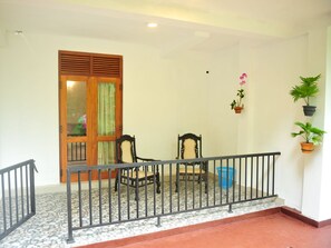 Family Room (Jungle View) | Terrace/patio - Resort Beam (Kandy)