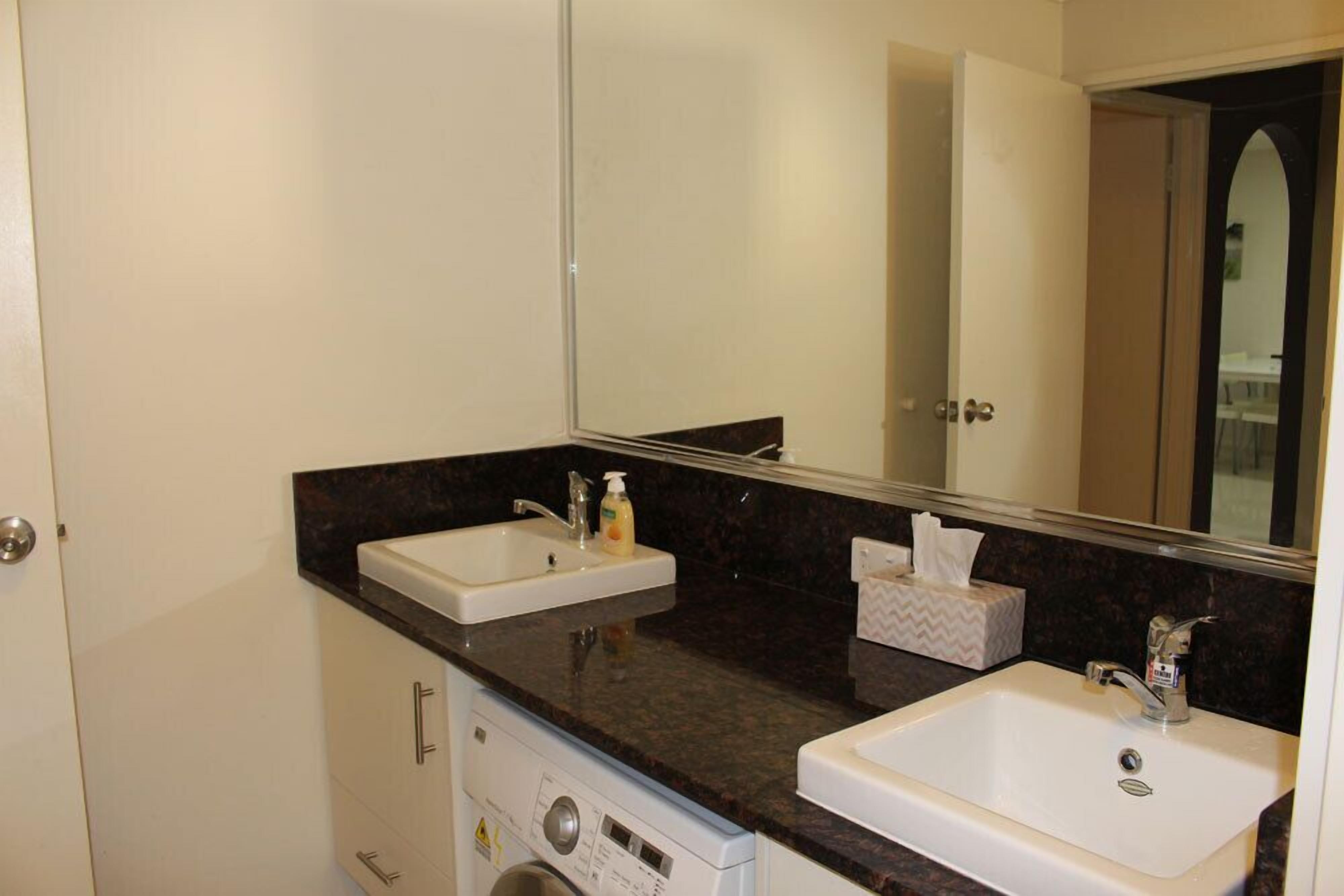 Parkline Apartments Perth — image 8