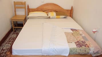 Standard Double Room | 4 bedrooms, iron/ironing board, free WiFi