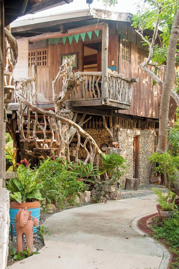 Literie de qualité supérieure, coffres-forts dans les chambres, bureau