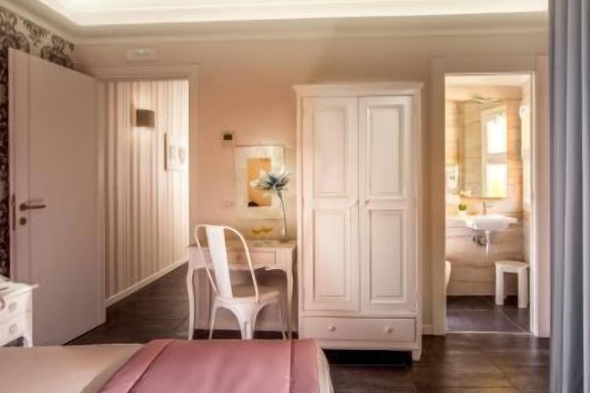 Literie de qualité supérieure, minibar, coffres-forts dans les chambres