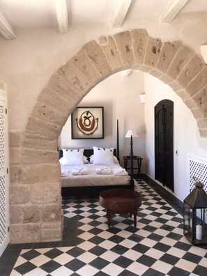 Suite | Biancheria da letto di alta qualità, minibar, una cassaforte in camera