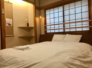 Standard Double Room (For 12 guests)