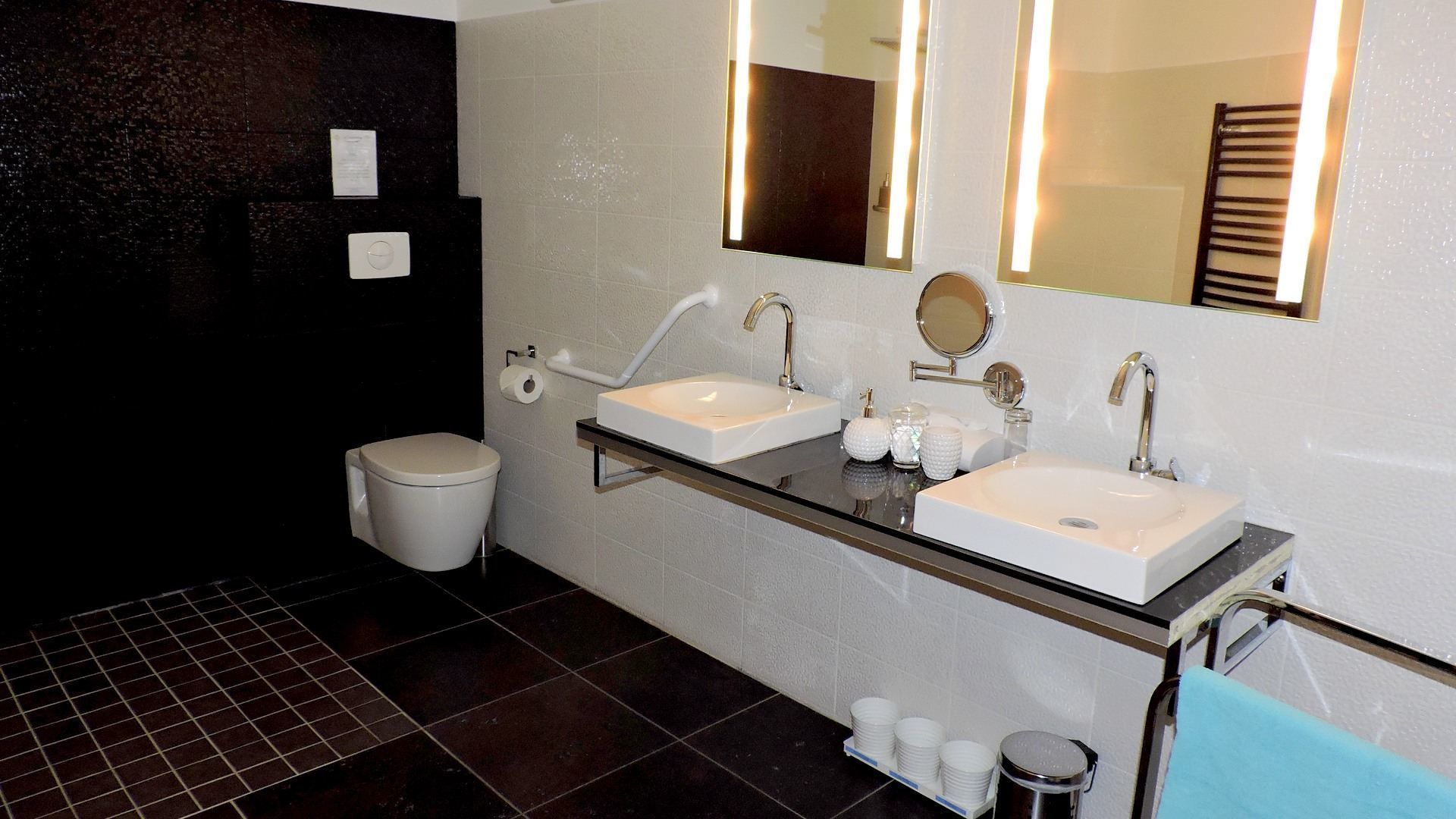 standard double room (contemporaine) | bathroom sink