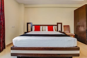 In-room safe, desk, rollaway beds, free WiFi