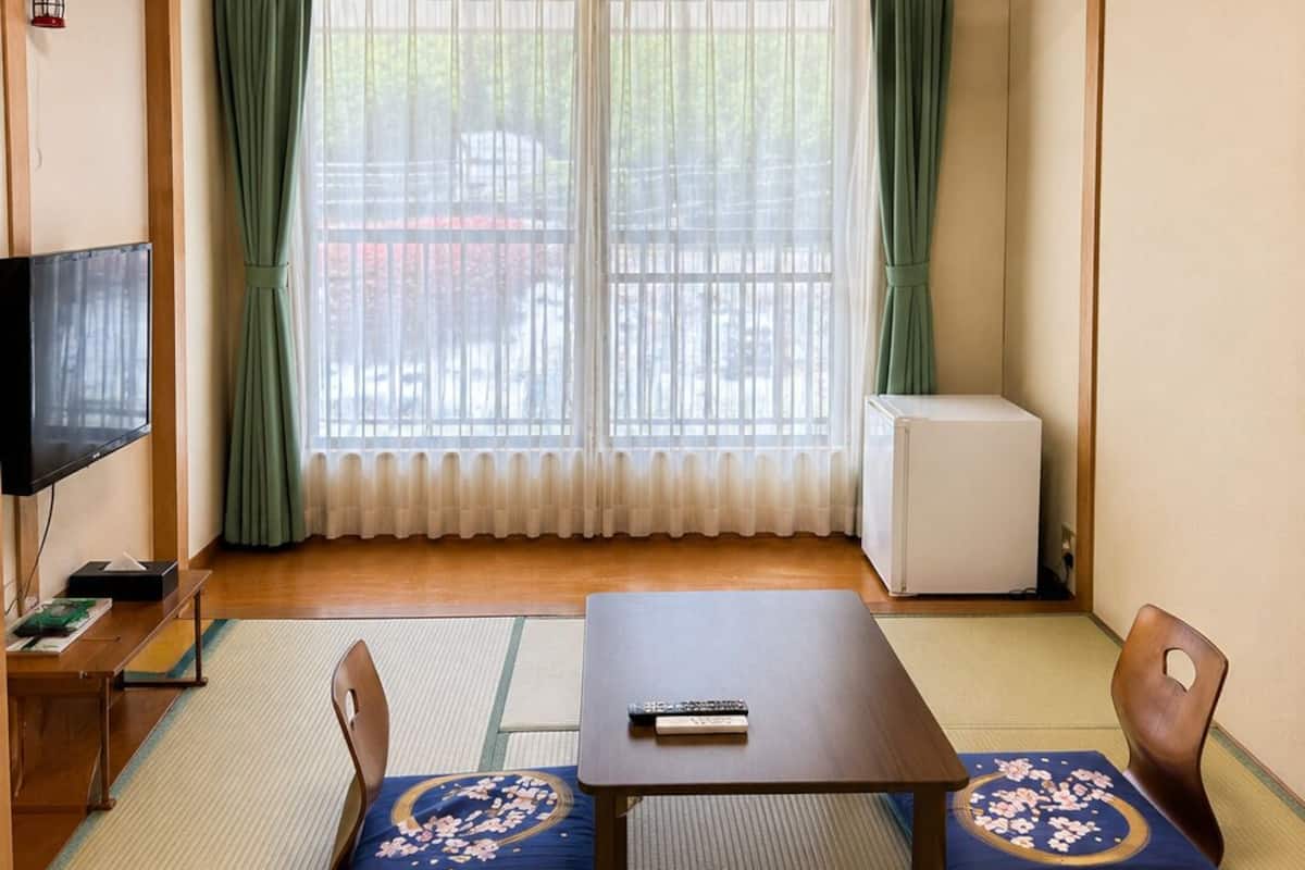Standardværelse - ikke-ryger | Pengeskab på værelset, mørklægningsgardiner, gratis Wi-Fi, sengetøj