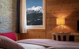 Deluxe Room | Frette Italian sheets, premium bedding, down comforters, minibar