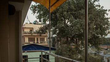 Deluxe Double or Twin Room, 1 Queen Bed | Balcony