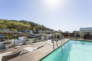 Rooftop pool - Cape Quarter Living (Cape Town)