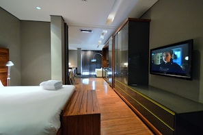 Apartment, 1 Bedroom | 1 bedroom, in-room safe, desk, iron/ironing board - Cape Quarter Living (Cape Town)