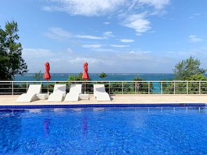 Outdoor pool - Hot Cross Point SANTA MONICA (Miyakojima)