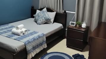 Desk, free WiFi, bed sheets