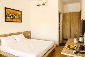 Double or Twin Room | Minibar, desk, soundproofing, free WiFi - Red Hotel Da Nang (Da Nang)