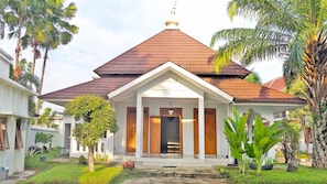 Exterior - Al Azhar Azhima Hotel Resort and Convention (Ngemplak)