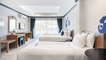 Koko Family (3 Single) | In-room safe, desk, iron/ironing board, free WiFi
