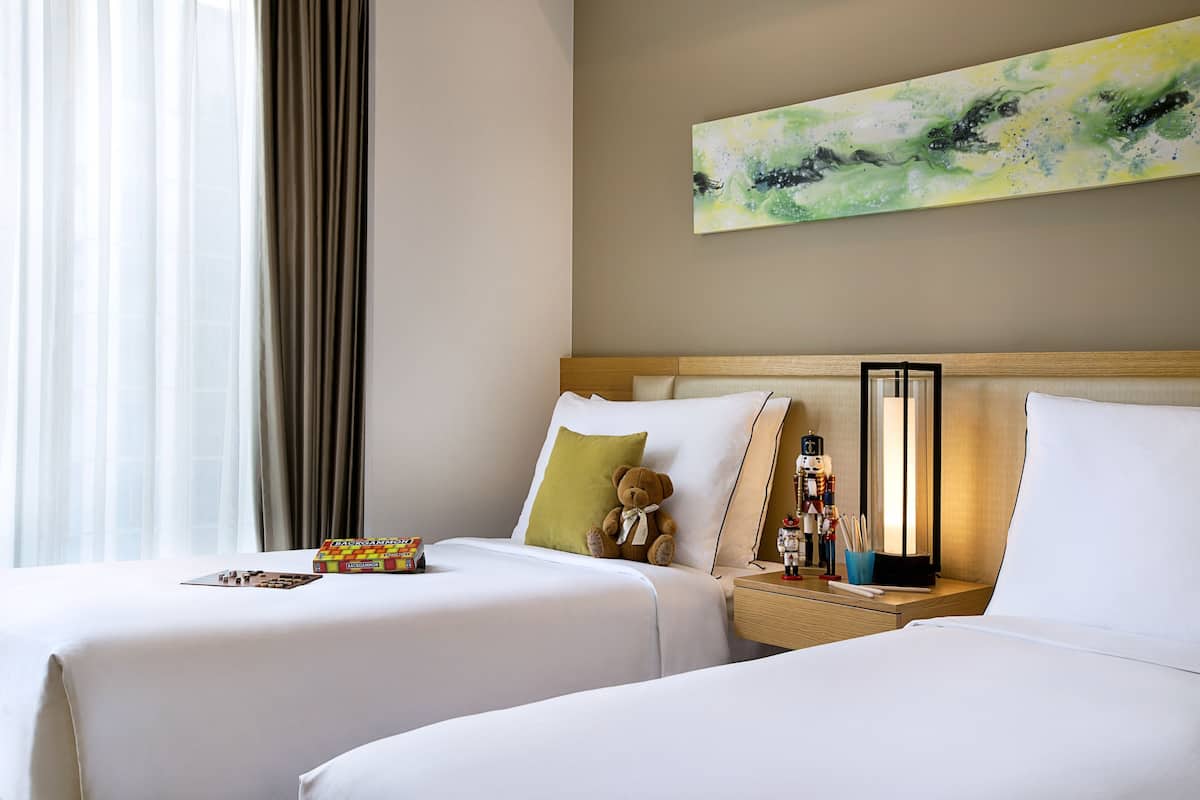 Premium bedding, down comforters, in-room safe, individually decorated