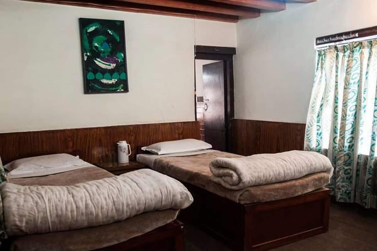 Deluxe Room | In-room safe, desk, free WiFi