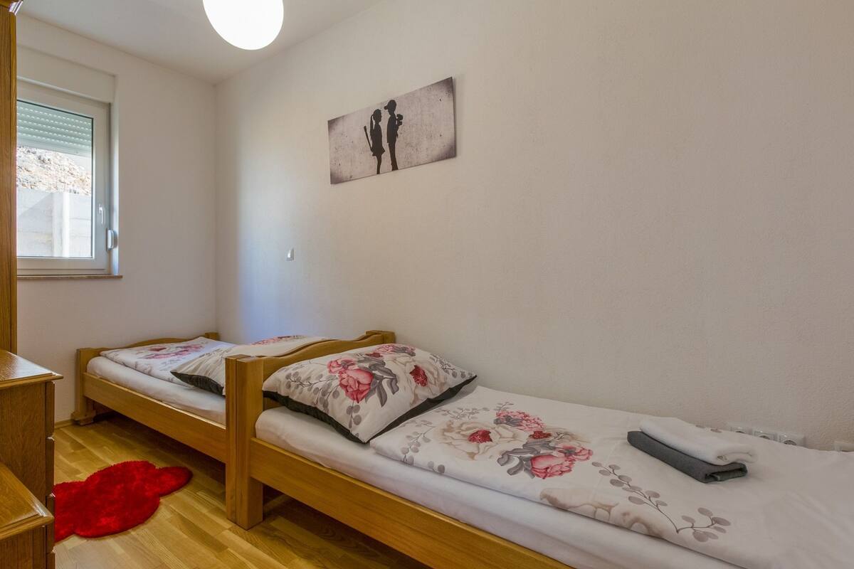 Apartment (A1)