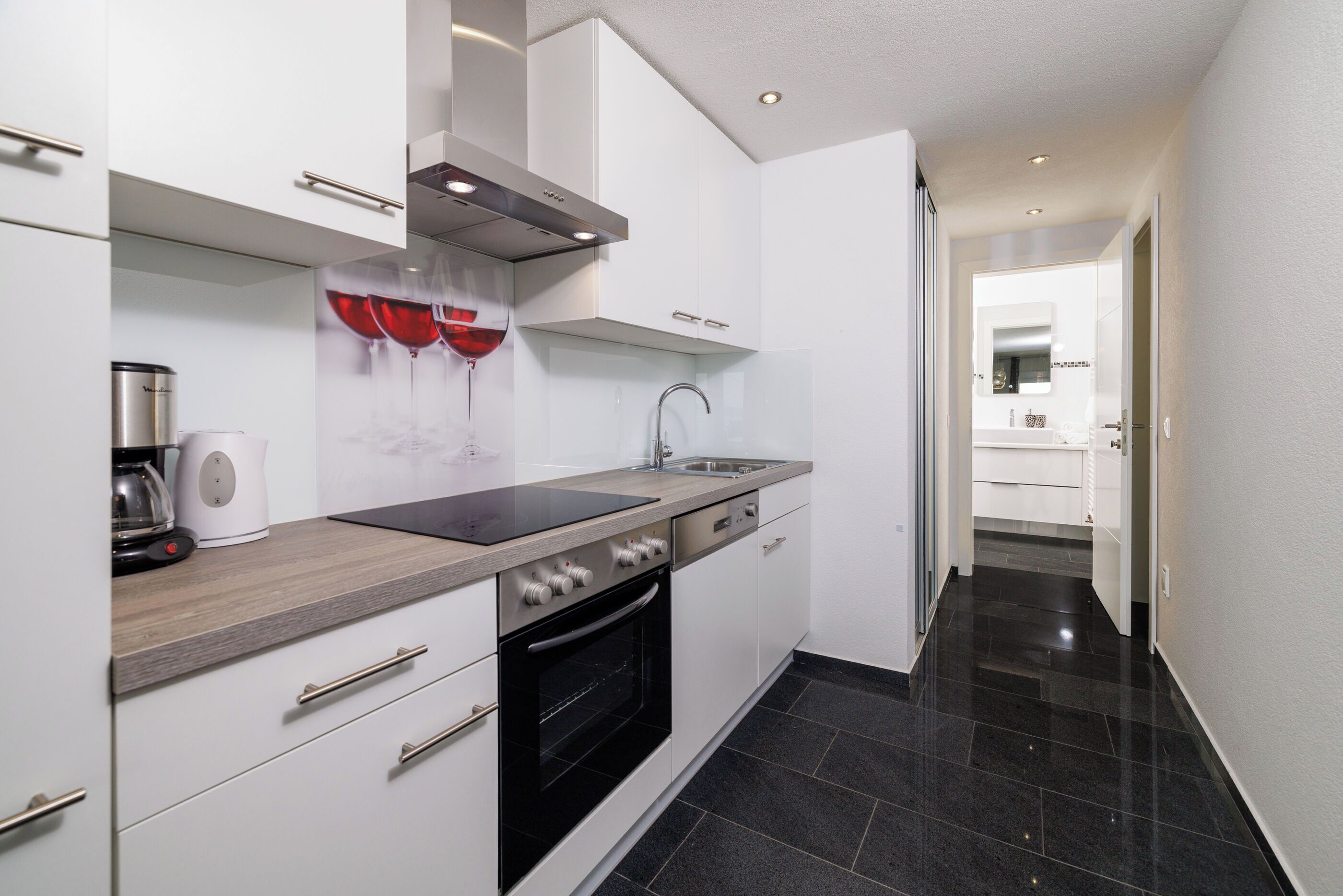 Apartment (A2) | Private kitchen | Fridge, oven, coffee/tea maker, electric kettle