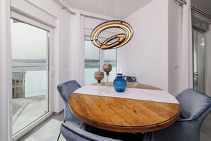 Appartement (A4) | Restauration