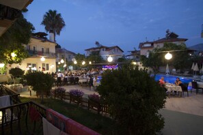 Breakfast, lunch, dinner served; international cuisine  - Metin Hotel (Ortaca)