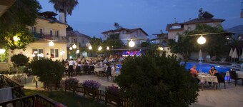 Metin Hotel